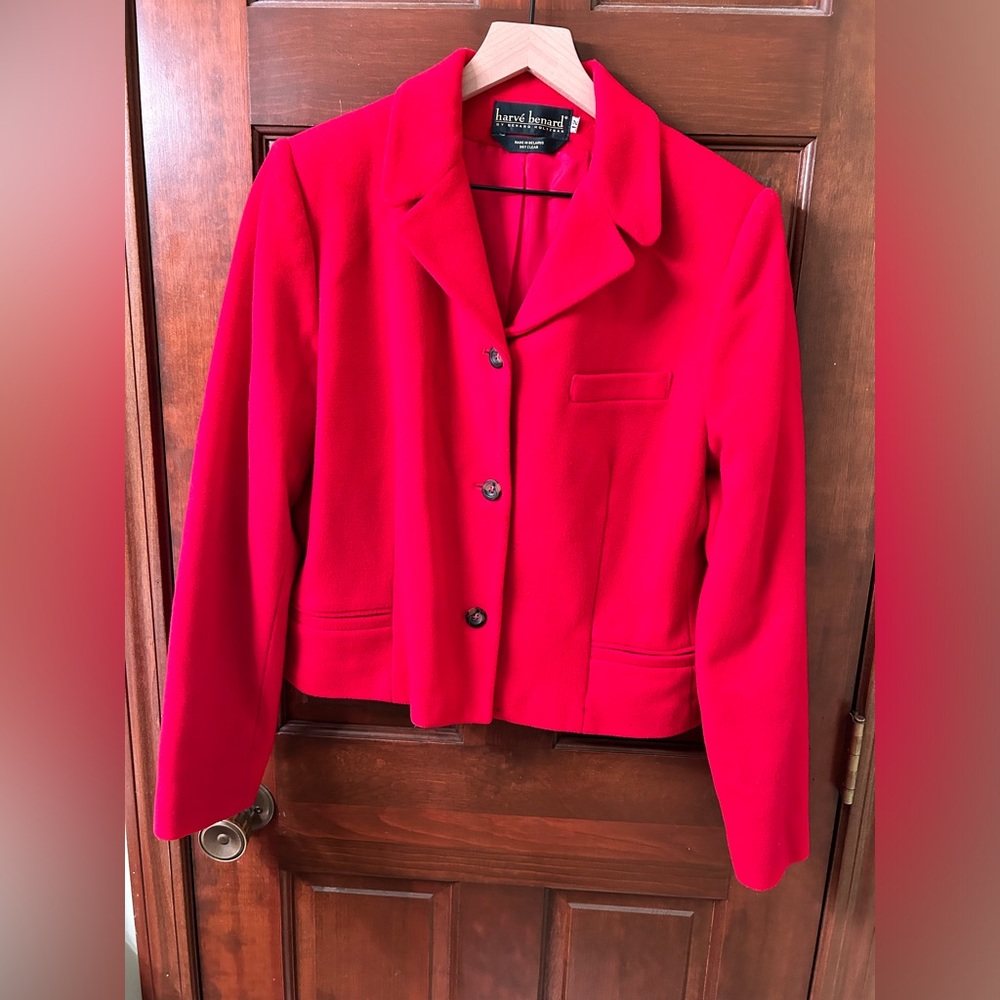 BERNARD HOLTZMAN VTG Red Suit Jacket with shoulder pads. Size 12.